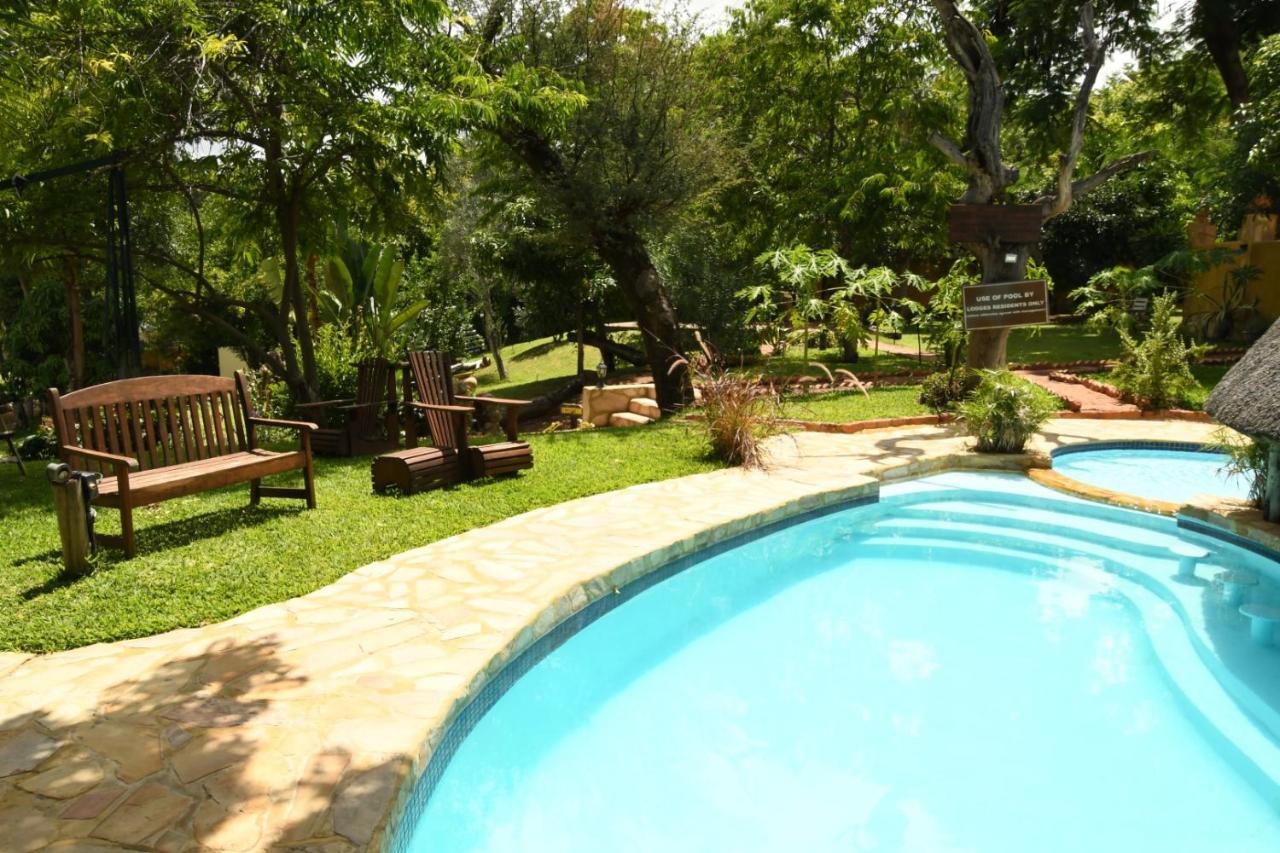 Tambuti Lodge Рунду Экстерьер фото