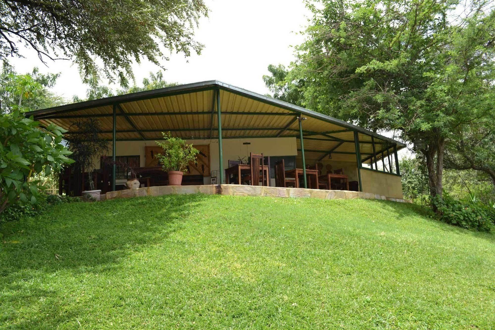 Tambuti Lodge Рунду Экстерьер фото